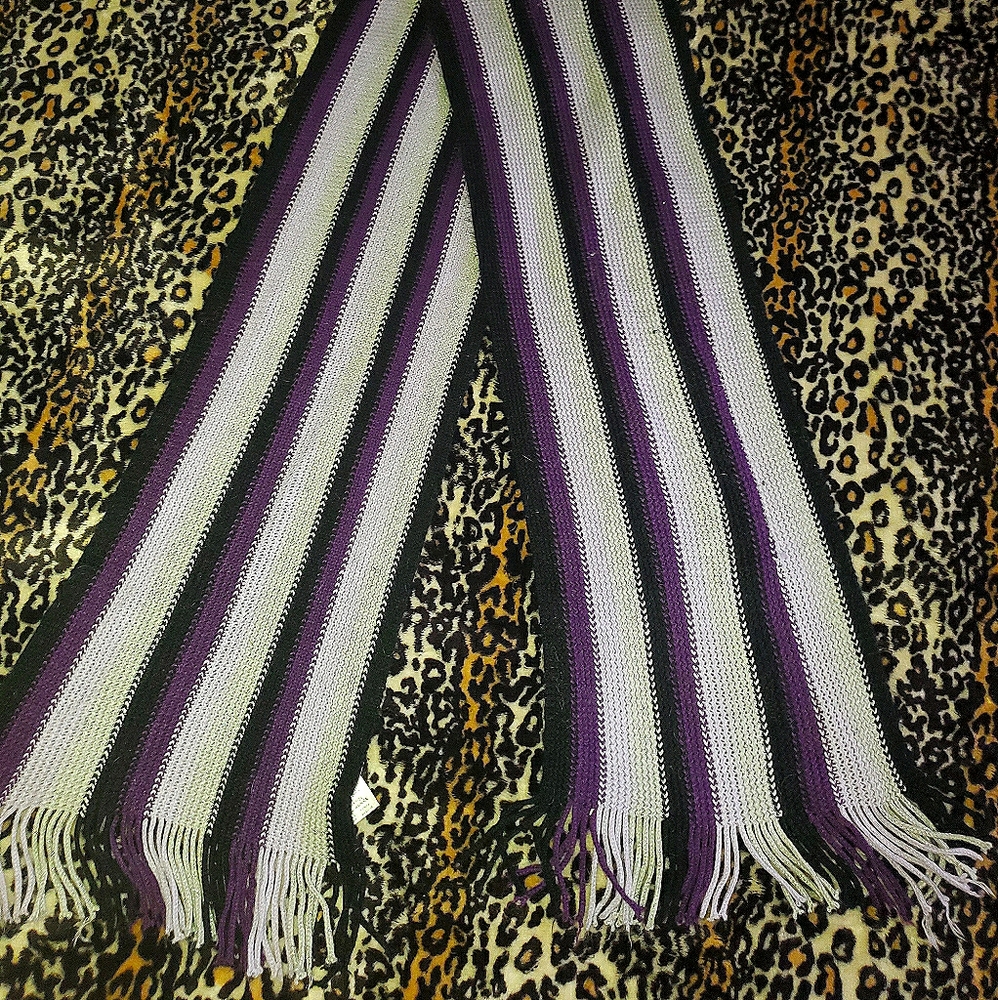 Scarfs - Picture 11 of 15